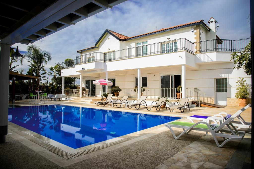 Papas Family Villa Paralimni Habitación foto
